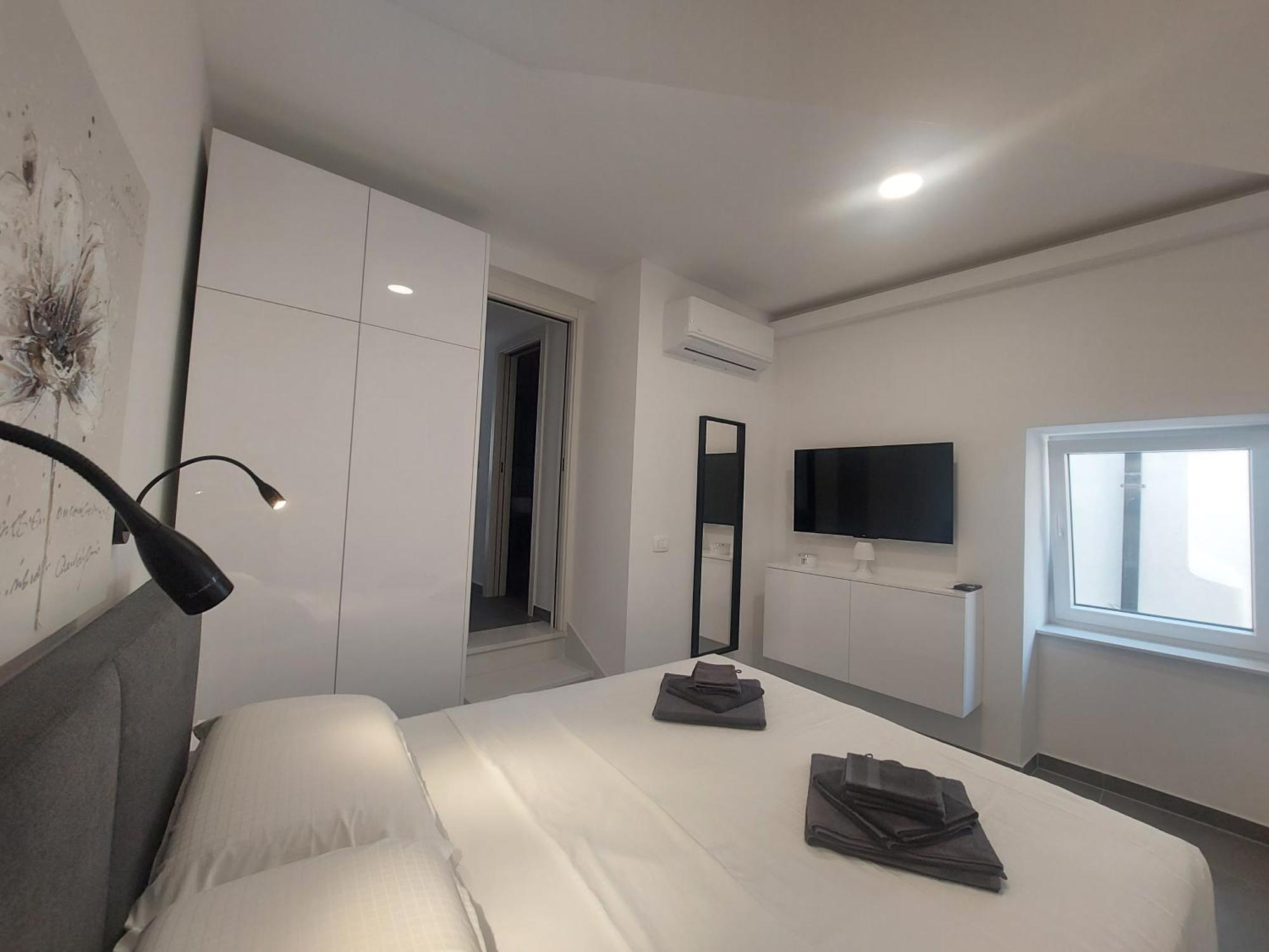 Apartments R&B バスカ エクステリア 写真