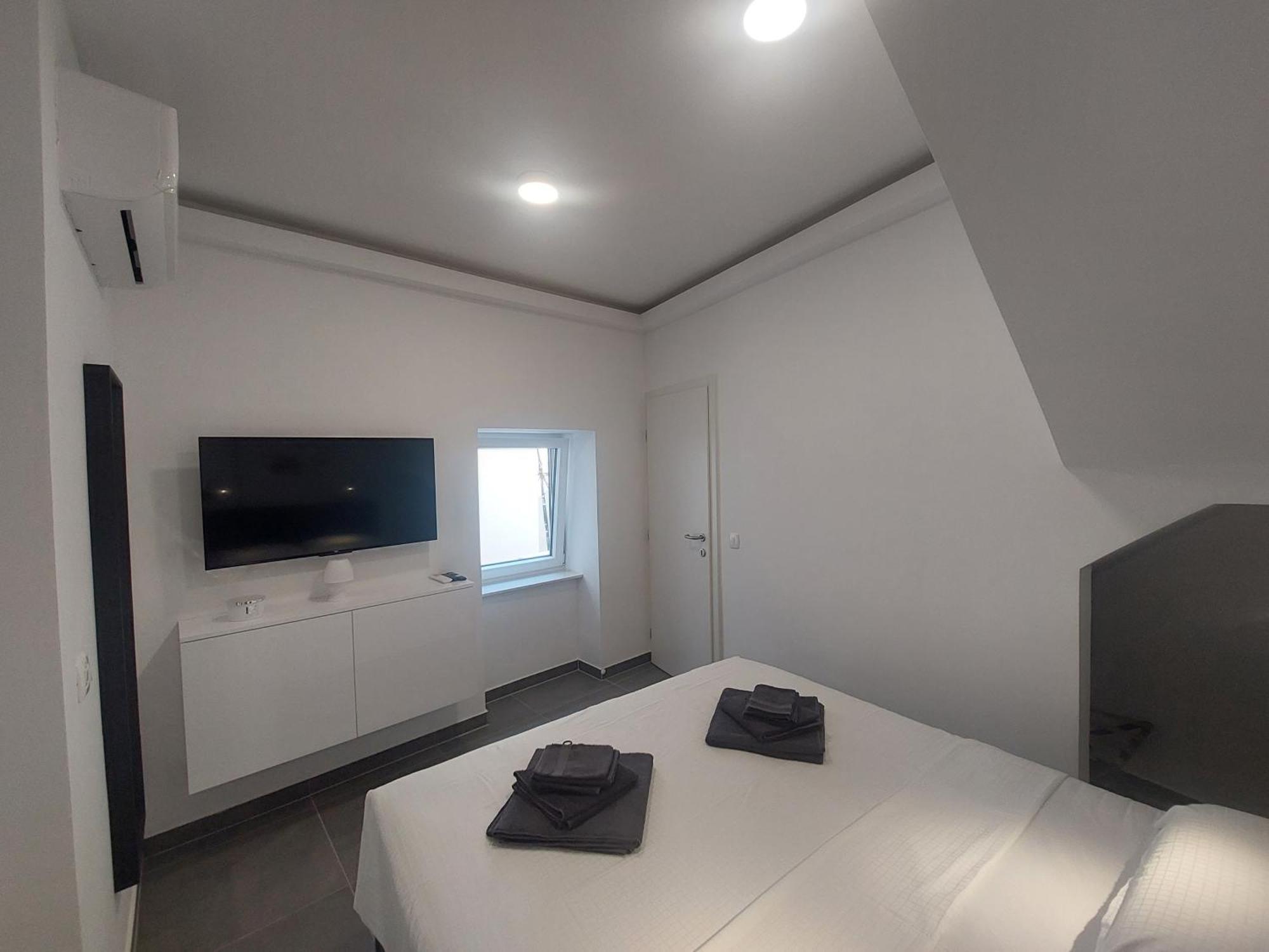 Apartments R&B バスカ エクステリア 写真