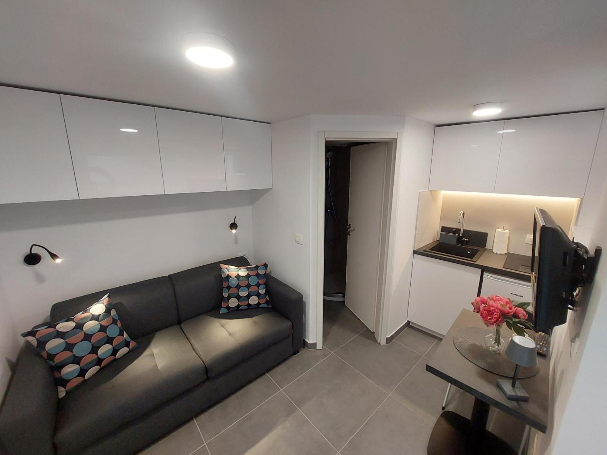 Apartments R&B バスカ エクステリア 写真